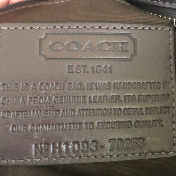 Unisex brown Coach work bag/briefcase. - Picture 3 of 3